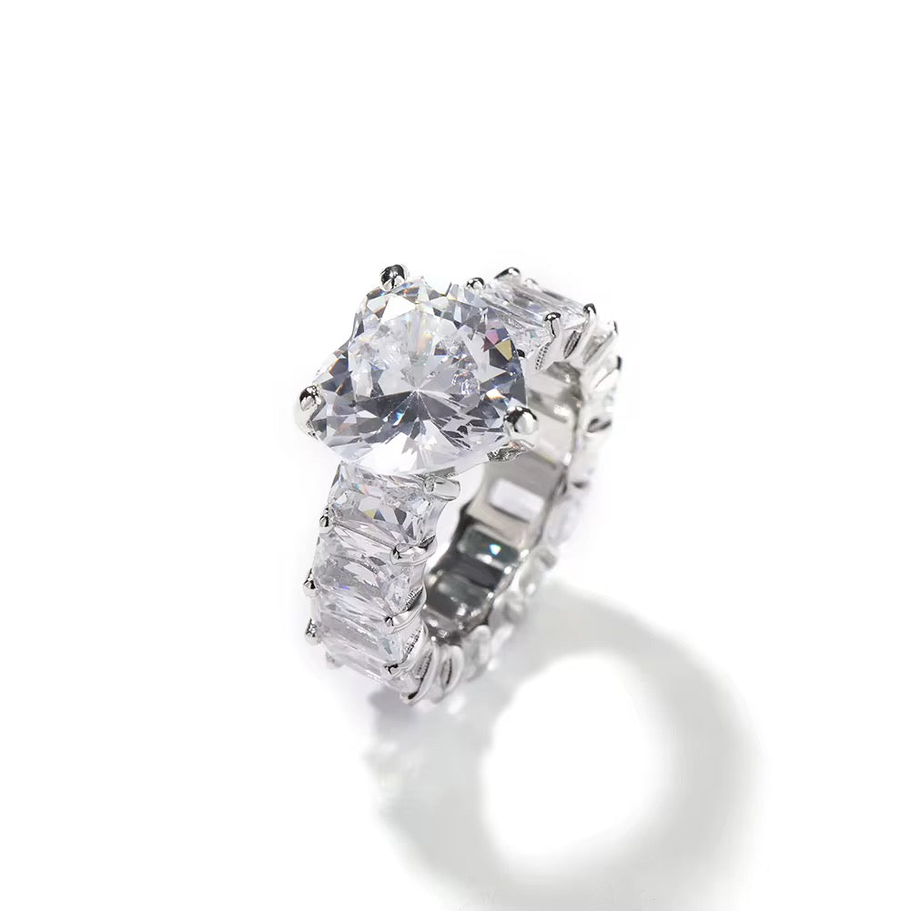 Queen Heart Ring